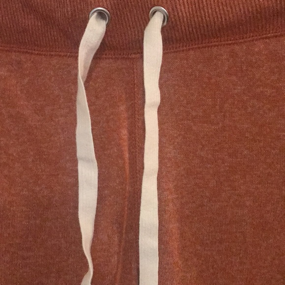 Lightweight J.Crew Joggers - Picture 4 of 6